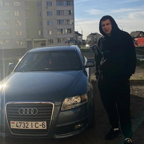 Антон Фещенко